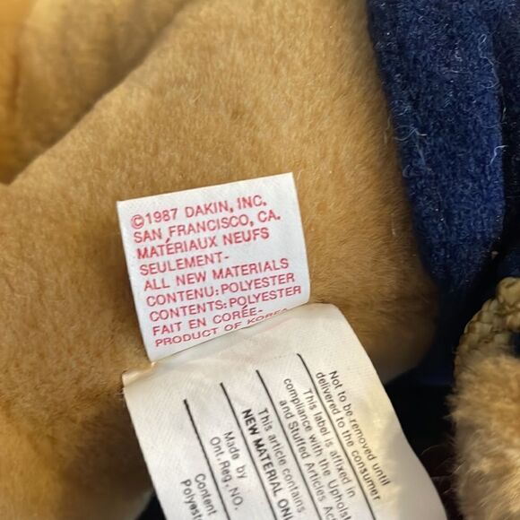 Wardair Vintage Dakin Teddy Bear 1987 Plush Uniform w Tags 8” Excellent Condit… - Picture 4 of 8